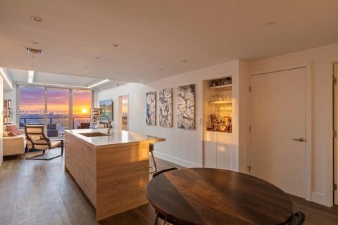 Copropriété à vendre à North Miami Beach, Floride: 2 chambres, 103.96 m2 № 2153728 - photo 9