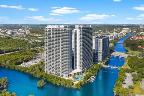 Condo à North Miami Beach, Floride, 2 chambres  № 2153728