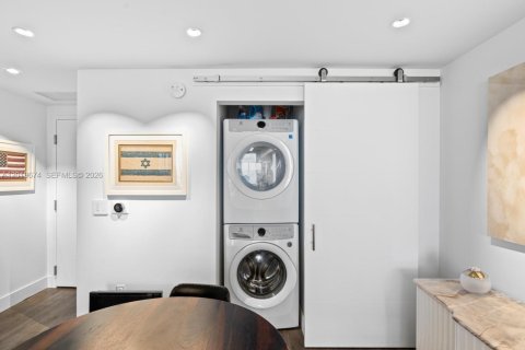Copropriété à vendre à North Miami Beach, Floride: 2 chambres, 103.96 m2 № 2153728 - photo 28