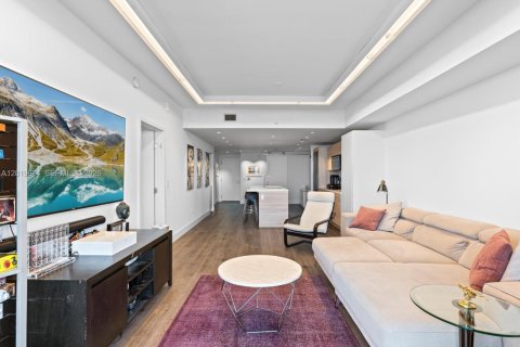 Copropriété à vendre à North Miami Beach, Floride: 2 chambres, 103.96 m2 № 2153728 - photo 12
