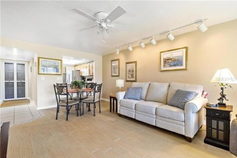 Appartement à Fort Myers, Floride 2 chambres, 71.16 m2 № 2315134