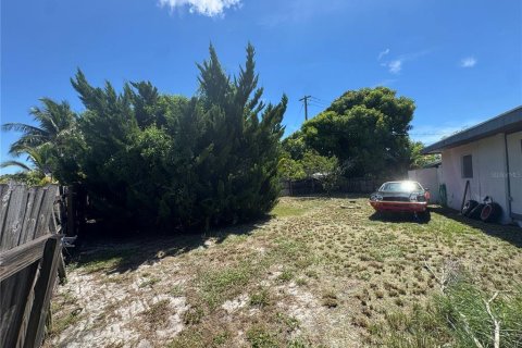 House in Lake Worth, Florida 3 bedrooms, 97.27 sq.m. № 1893821 - photo 19