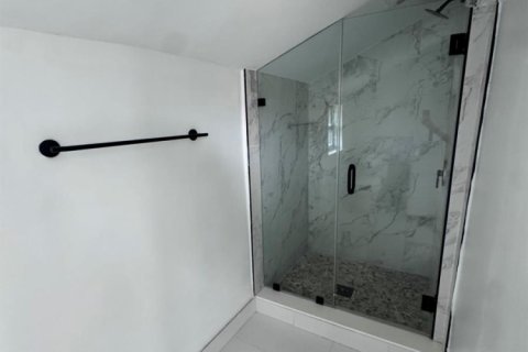 Villa ou maison à vendre à Delray Beach, Floride: 2 chambres, 68.38 m2 № 2432855 - photo 5