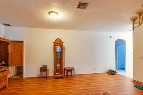 House in Clearwater, Florida 3 bedrooms, 175.96 sq.m. № 2425723 - photo 11