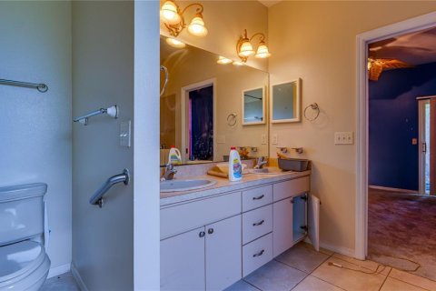House in Clearwater, Florida 3 bedrooms, 175.96 sq.m. № 2425723 - photo 16
