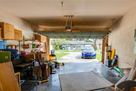 House in Clearwater, Florida 3 bedrooms, 175.96 sq.m. № 2425723 - photo 25