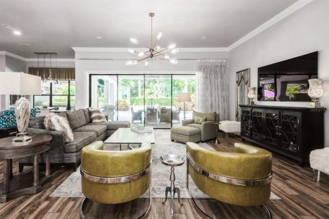 House in Lake Mary, Florida 5 bedrooms, 429.39 sq.m. № 1782595 - photo 8