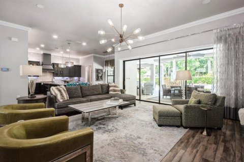 House in Lake Mary, Florida 5 bedrooms, 429.39 sq.m. № 1782595 - photo 9