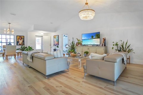 Снять в аренду виллу или дом в Фростпруф, Флорида 10 комнат, 214.05м2, № 1916390 - фото 15