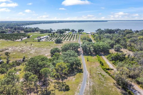 Снять в аренду виллу или дом в Фростпруф, Флорида 10 комнат, 214.05м2, № 1916390 - фото 3