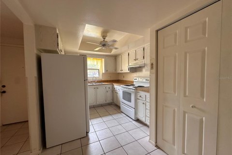 Condo in Bradenton, Florida, 2 bedrooms  № 1678269 - photo 7