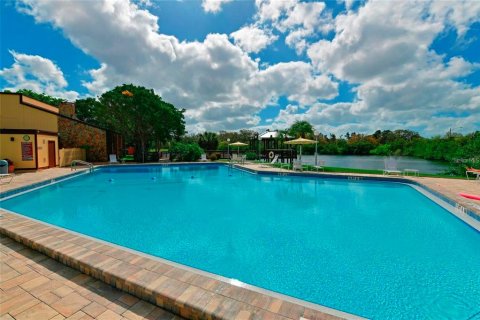 Condo in Bradenton, Florida, 2 bedrooms  № 1678269 - photo 22