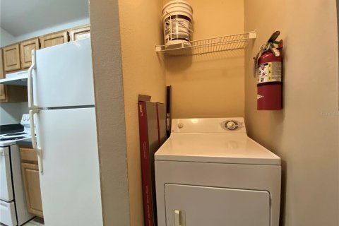 Condo in Orlando, Florida, 1 bedroom  № 2237642 - photo 15