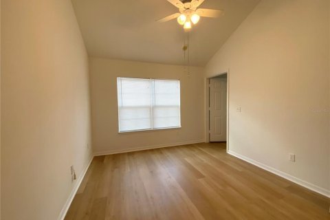 Condo in Orlando, Florida, 1 bedroom  № 2237642 - photo 11