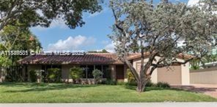 Villa ou maison à Fort Lauderdale, Floride 4 chambres, 193.61 m2 № 1946840