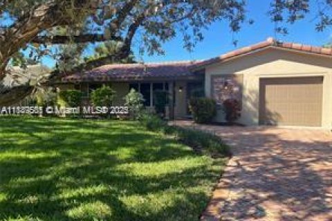 Villa ou maison à louer à Fort Lauderdale, Floride: 4 chambres, 193.61 m2 № 1946840 - photo 14