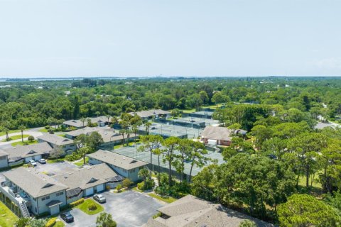 House in Vero Beach, Florida 3 bedrooms, 133.78 sq.m. № 1120045 - photo 1