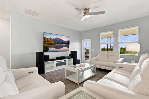 Casa en venta en Davenport, Florida, 3 dormitorios, 181.16 m2 № 2337492 - foto 10