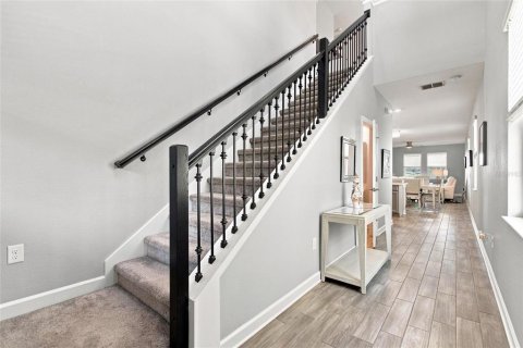 Casa en venta en Davenport, Florida, 3 dormitorios, 181.16 m2 № 2337492 - foto 3