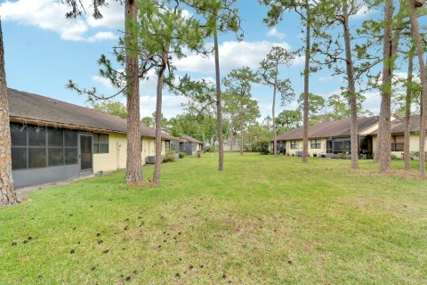 Townhouse in Royal Palm Beach, Florida 3 bedrooms, 120.59 sq.m. № 2146148 - photo 29