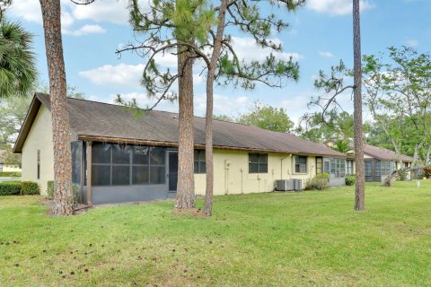 Townhouse in Royal Palm Beach, Florida 3 bedrooms, 120.59 sq.m. № 2146148 - photo 28