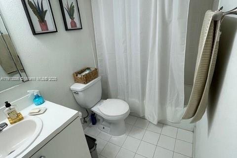 Condo in Hialeah, Florida, 2 bedrooms  № 1973854 - photo 8