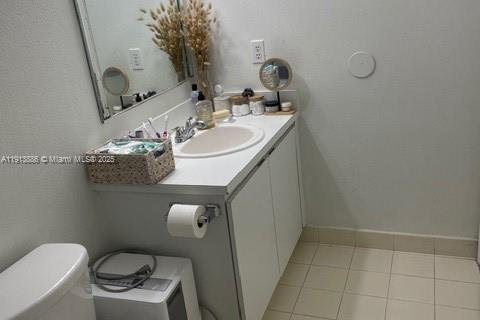 Condo in Hialeah, Florida, 2 bedrooms  № 1973854 - photo 7