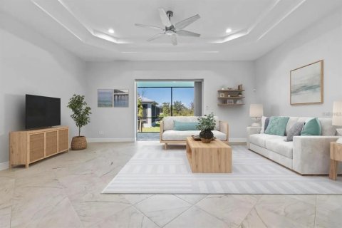 House in Placida, Florida 3 bedrooms, 198.07 sq.m. № 2291480 - photo 6