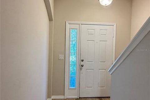 Townhouse in Oviedo, Florida 3 bedrooms, 129.69 sq.m. № 2388124 - photo 6