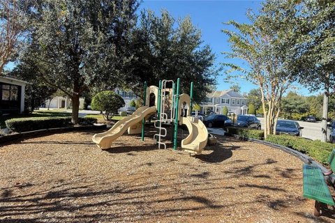 Townhouse in Oviedo, Florida 3 bedrooms, 129.69 sq.m. № 2388124 - photo 21