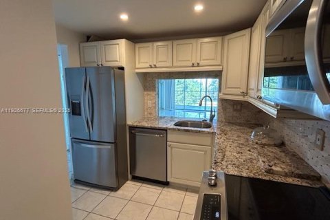 Condo in Davie, Florida, 2 bedrooms  № 2003570 - photo 7