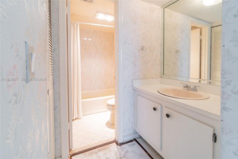Condo in Davie, Florida, 2 bedrooms  № 2003570 - photo 3