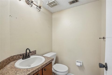Touwnhouse à vendre à Tampa, Floride: 3 chambres, 133.78 m2 № 2420624 - photo 12