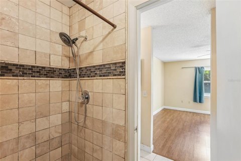 Touwnhouse à vendre à Tampa, Floride: 3 chambres, 133.78 m2 № 2420624 - photo 21