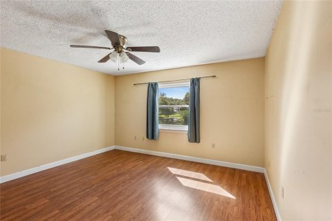 Touwnhouse à vendre à Tampa, Floride: 3 chambres, 133.78 m2 № 2420624 - photo 17