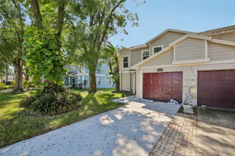 Touwnhouse à vendre à Tampa, Floride: 3 chambres, 133.78 m2 № 2420624 - photo 2