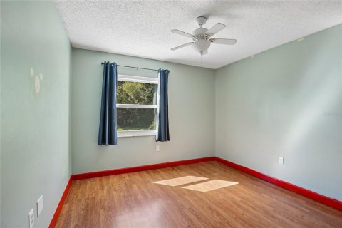 Touwnhouse à vendre à Tampa, Floride: 3 chambres, 133.78 m2 № 2420624 - photo 25
