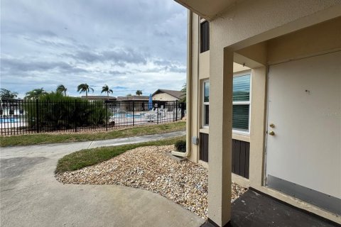 Copropriété à vendre à New Port Richey, Floride: 2 chambres, 102.56 m2 № 1902037 - photo 3