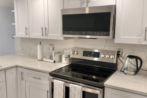 Condominio en venta en Clearwater, Florida, 2 dormitorios, 126.72 m2 № 2100454 - foto 18