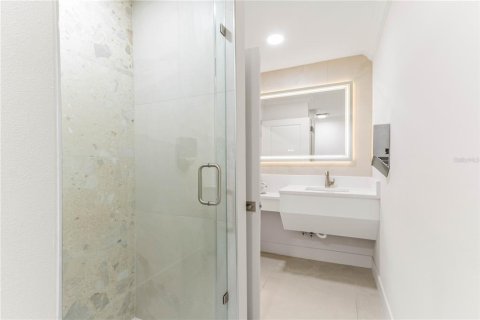 Condominio en venta en Clearwater, Florida, 2 dormitorios, 126.72 m2 № 2100454 - foto 11