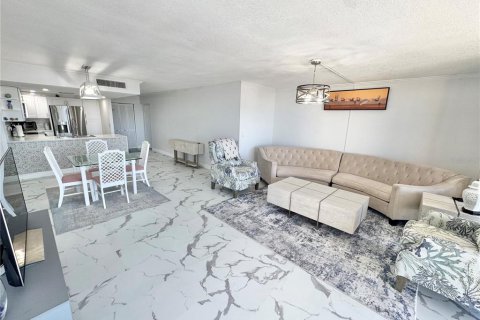 Condominio en venta en Clearwater, Florida, 2 dormitorios, 126.72 m2 № 2100454 - foto 21