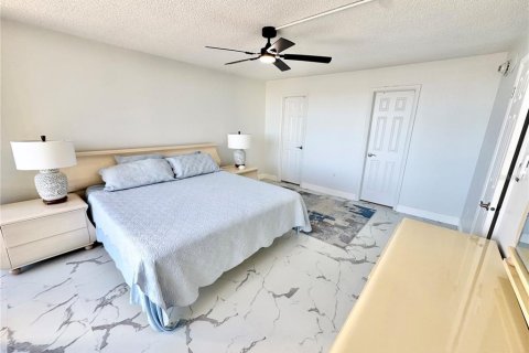 Condominio en venta en Clearwater, Florida, 2 dormitorios, 126.72 m2 № 2100454 - foto 28