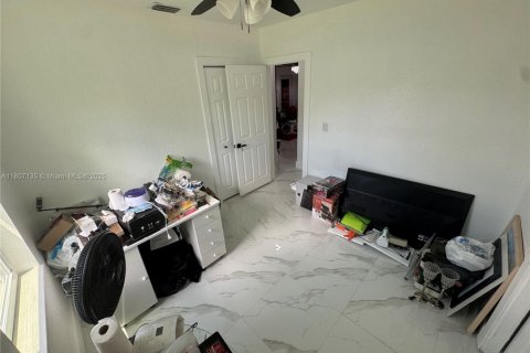 House in Miami, Florida 2 bedrooms, 71.35 sq.m. № 1746228 - photo 21