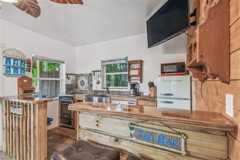 Propiedad comercial en venta en Tampa, Florida, 396.14 m2 № 2102950 - foto 24