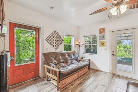 Propiedad comercial en venta en Tampa, Florida, 396.14 m2 № 2102950 - foto 22