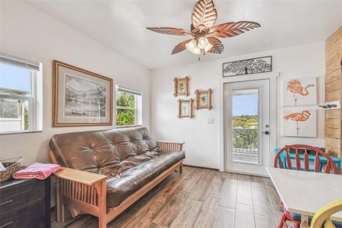 Propiedad comercial en venta en Tampa, Florida, 396.14 m2 № 2102950 - foto 23