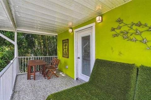 Propiedad comercial en venta en Tampa, Florida, 396.14 m2 № 2102950 - foto 11