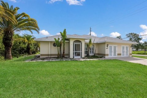 Villa ou maison à vendre à North Port, Floride: 3 chambres, 172.61 m2 № 1917841 - photo 3