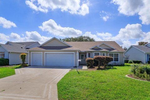 House in The Villages, Florida 3 bedrooms, 151.24 sq.m. № 2287719