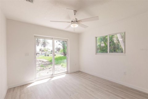 House in Rotonda, Florida 3 bedrooms, 143.26 sq.m. № 1776626 - photo 24